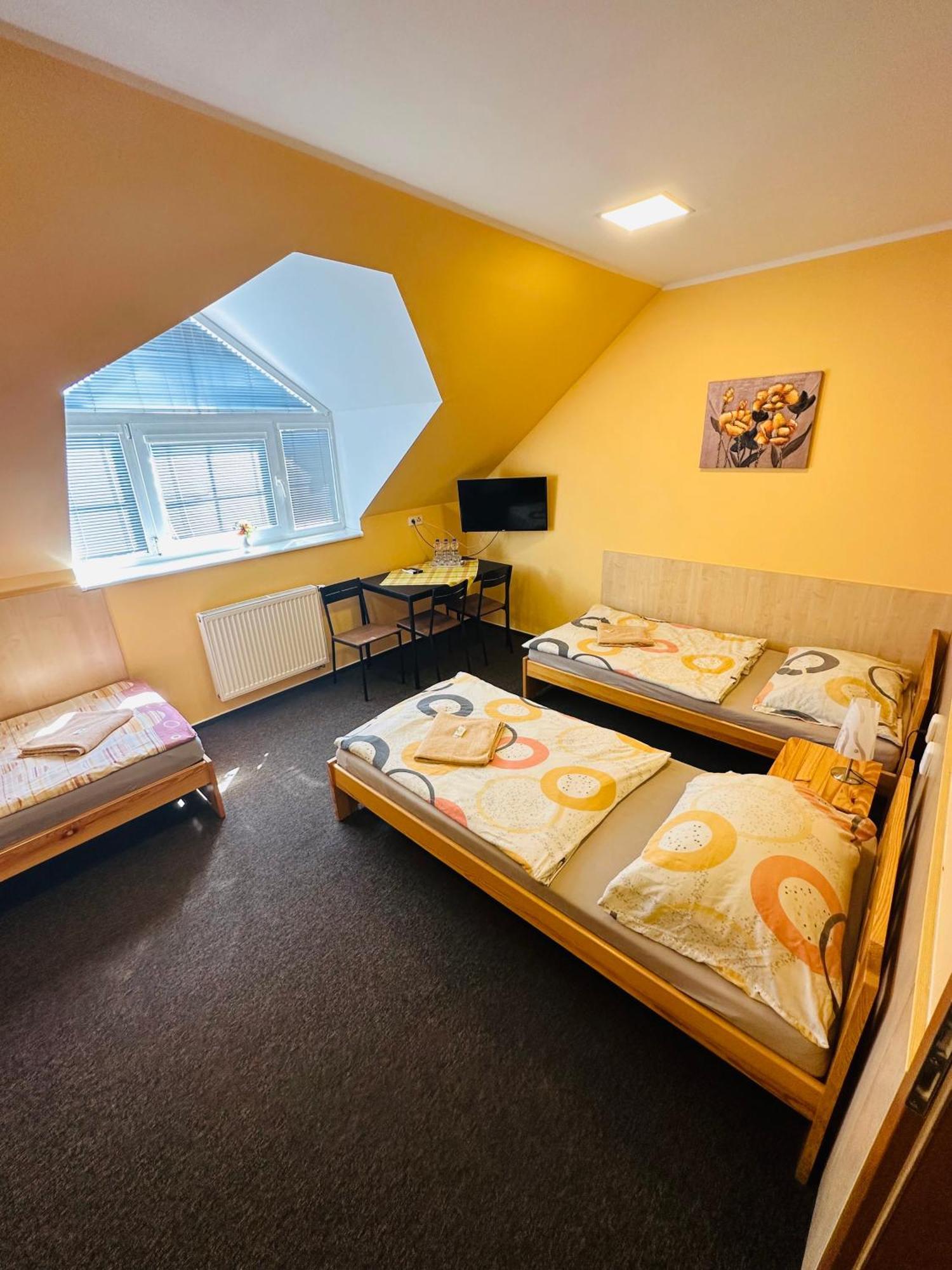 Restaurace - Bavorský Dvůr Penzion 3*